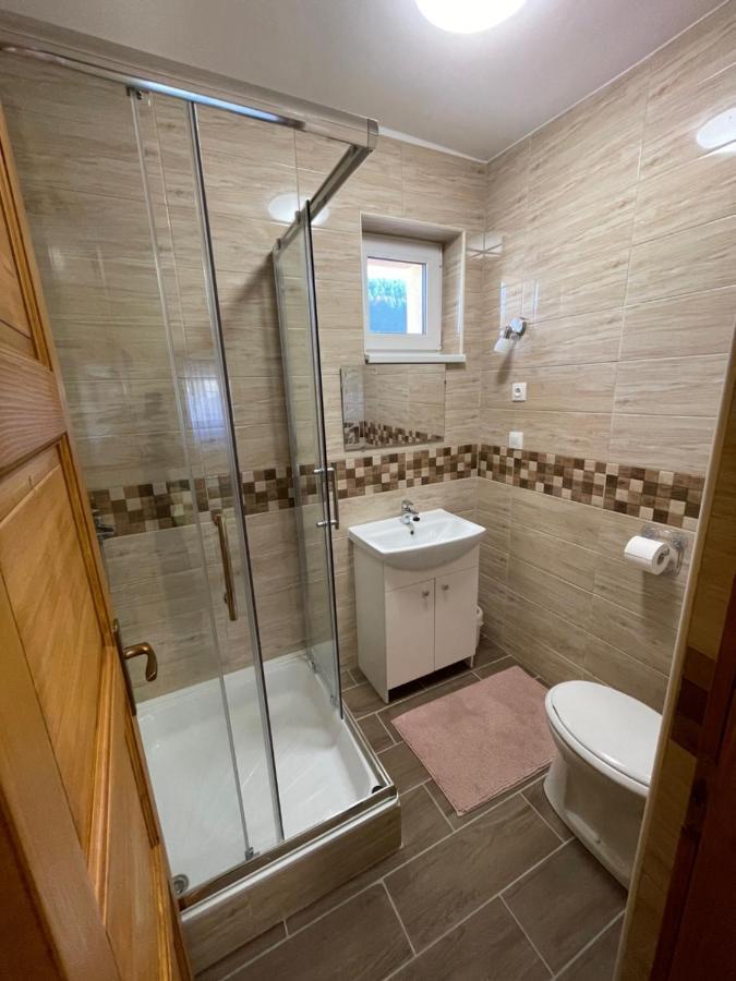 Kristof Vendeghaz Hotel Bukkszek Ngoại thất bức ảnh